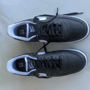 NWOT Nike Air Force Ones ('07)